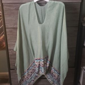 New! One size! Lightweight poncho